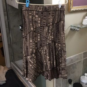 5/$20 Brown/cream varied length skirt (S) by Max Studio